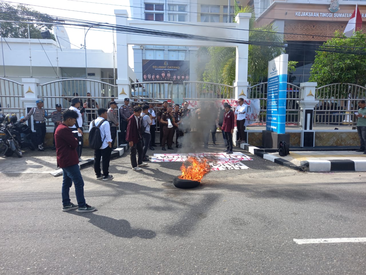 Mahasiswa Desak Kejaksaan Tetapkan Tersangka di Kasus Dugaan Korupsi Kampus III UIN IB Padang