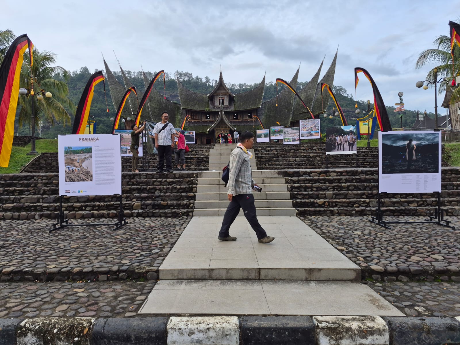 Pameran Foto PFI, Sisi Lain Bencana dari Lensa Kamera