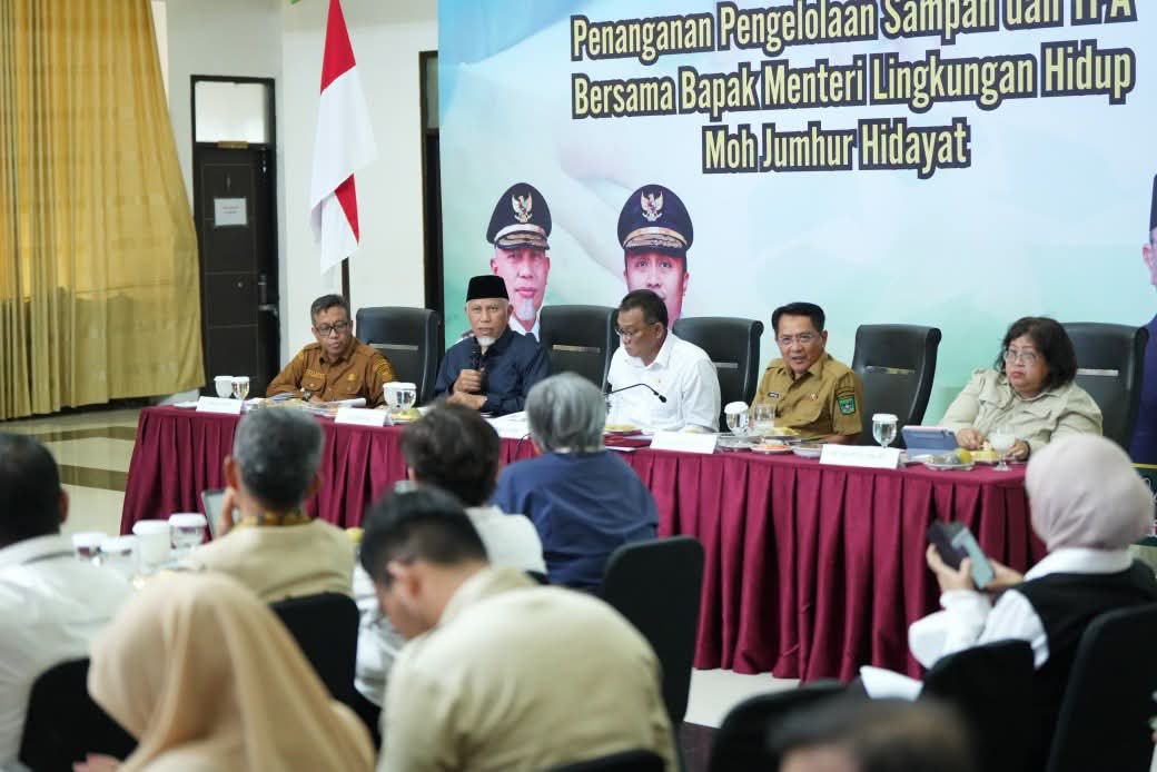 Kementerian Lingkungan Hidup Siapkan Roadmap Pengelolaan Sampah Sumbar