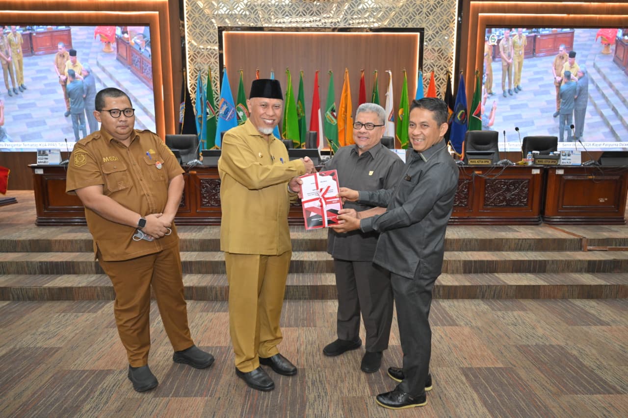 Gubernur Serahkan Rancangan APBD 2027 ke DPRD Sumbar, Pendapatan Diproyeksikan Rp5,77 Triliun