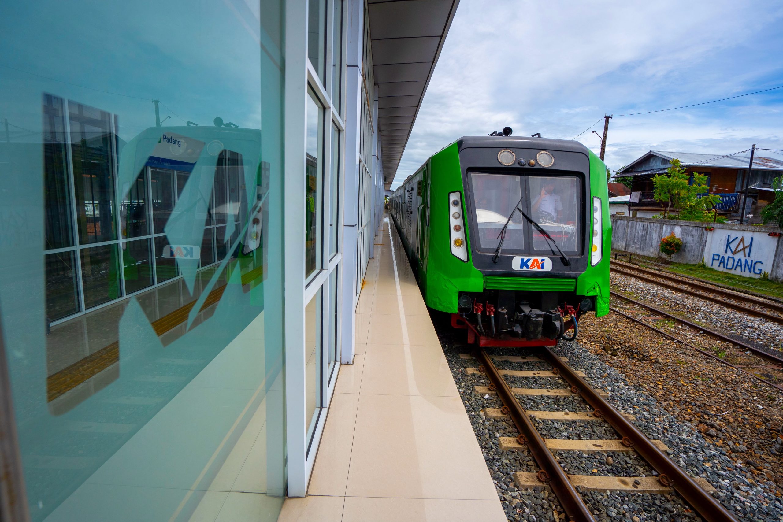 Transisi Energi, KAI Divre II Sumbar Bertahap Gunakan Biodiesel B50