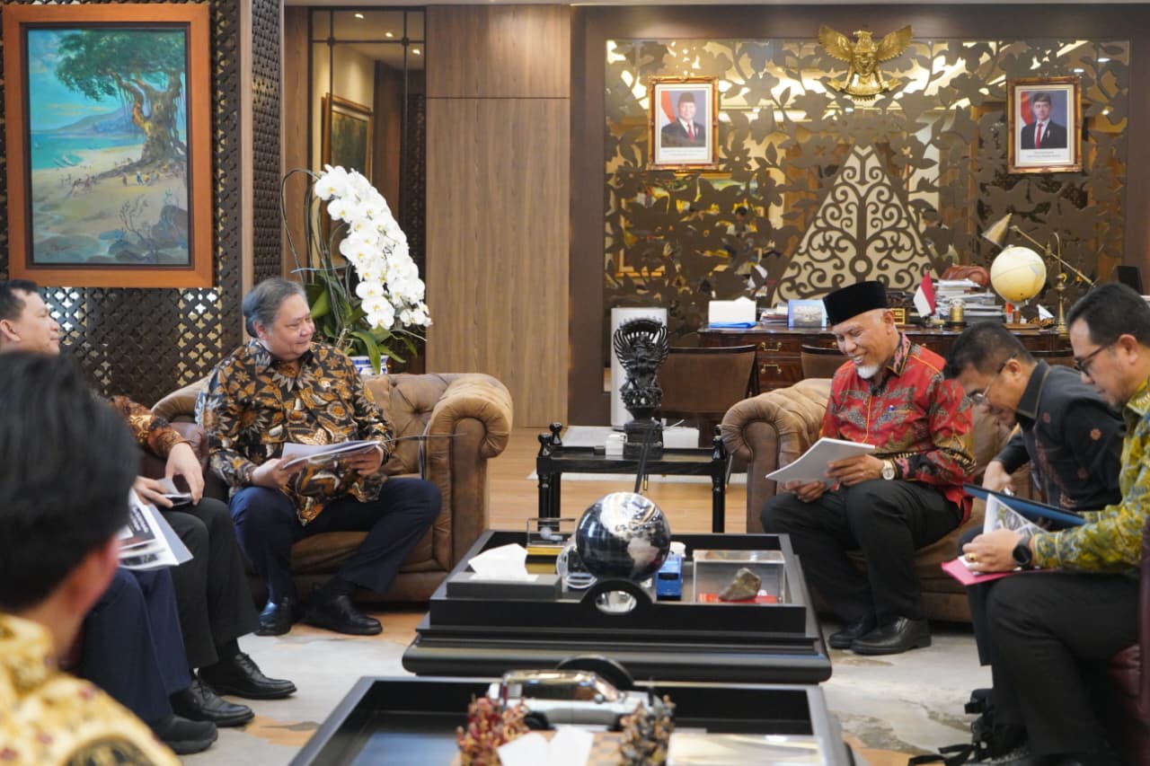 Gubernur Sumbar Dorong Teluk Tapang Jadi PSN, Ajukan 3 Program Strategis ke Menko Airlangga