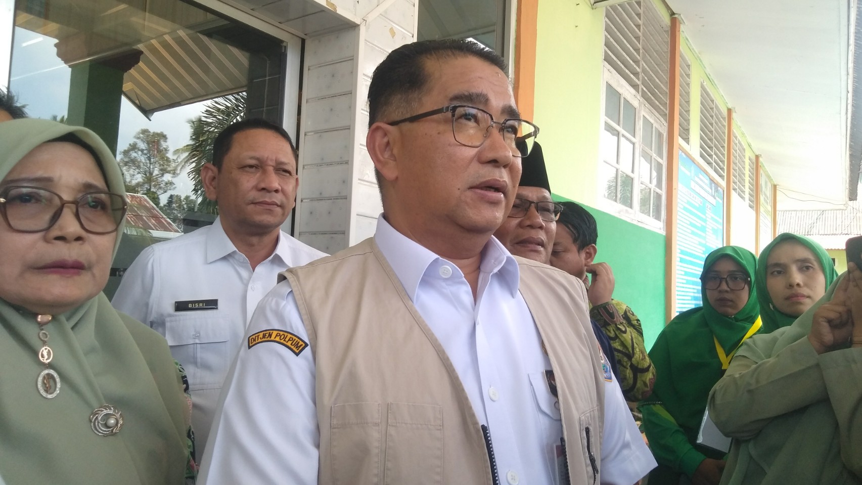 Kemendagri Jamin Hak Pendidikan Terduga Pelaku Bom Rakitan di MAN 3 Padang