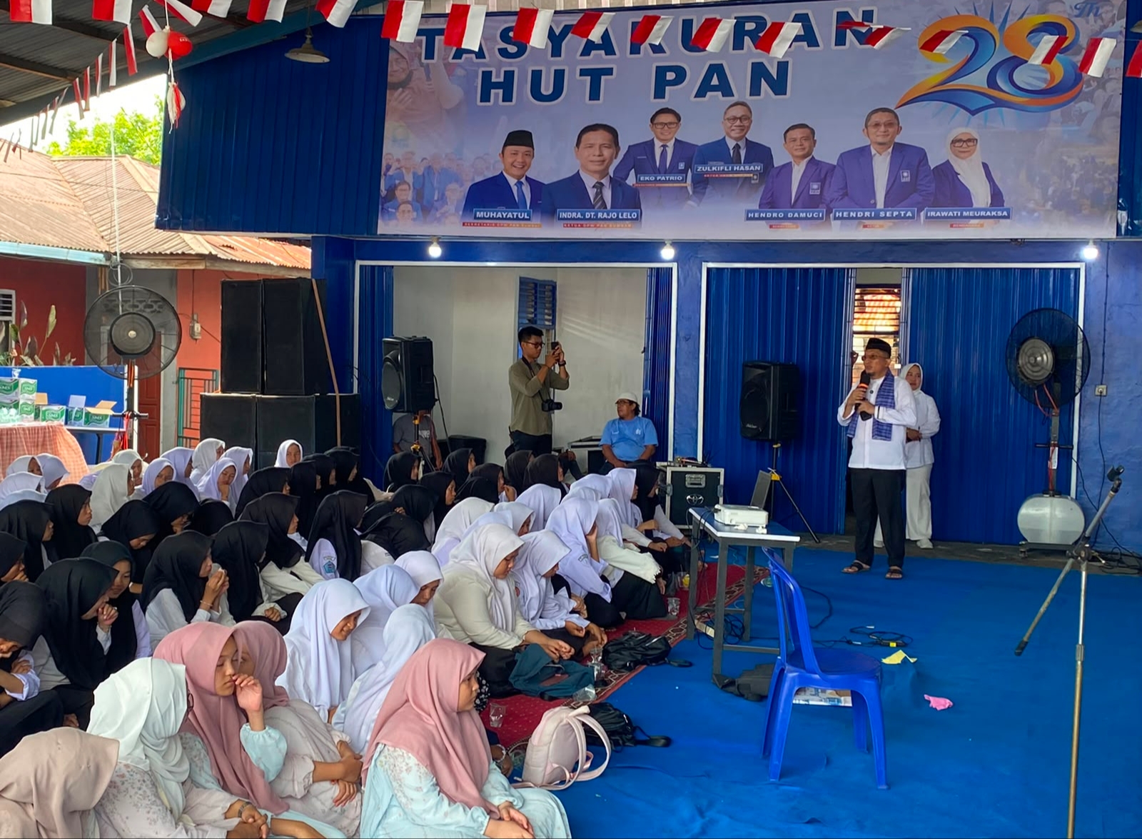 Peringati HUT ke-28, DPD PAN Padang Tasyakuran Bersama Anak Yatim