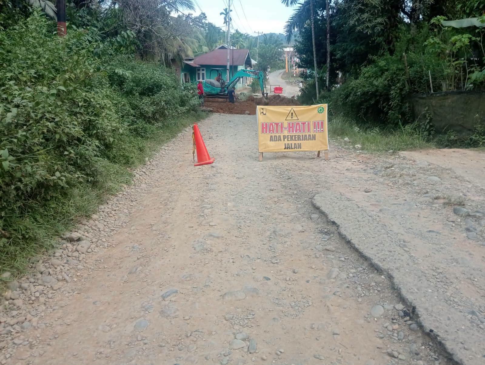 Pemkab Dharmasraya Mulai Kerjakan Jalan 5,6 Km Pulau Punjung–Kampung Surau