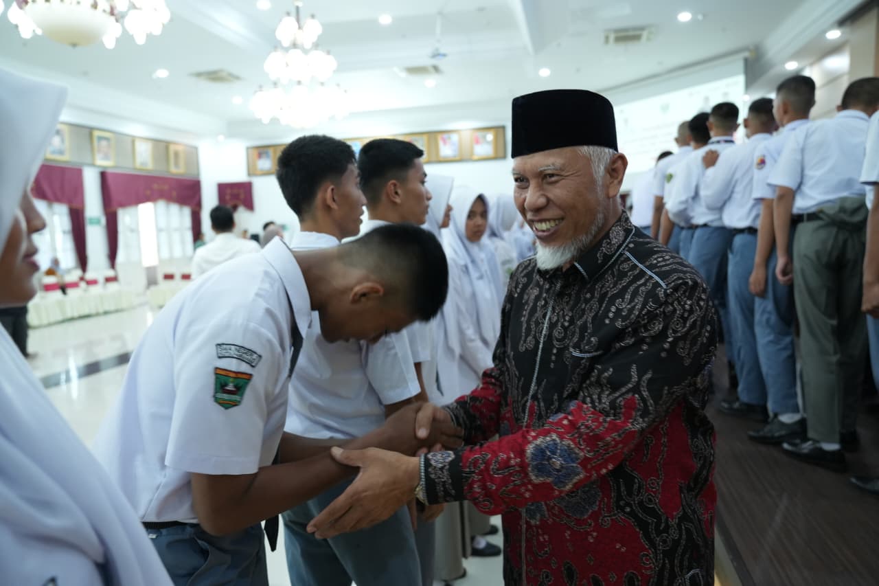 Diklat Paskibraka Sumbar Dimulai, Gubernur Mahyeldi: Bekal Penting untuk Kualitas Diri dan Mental