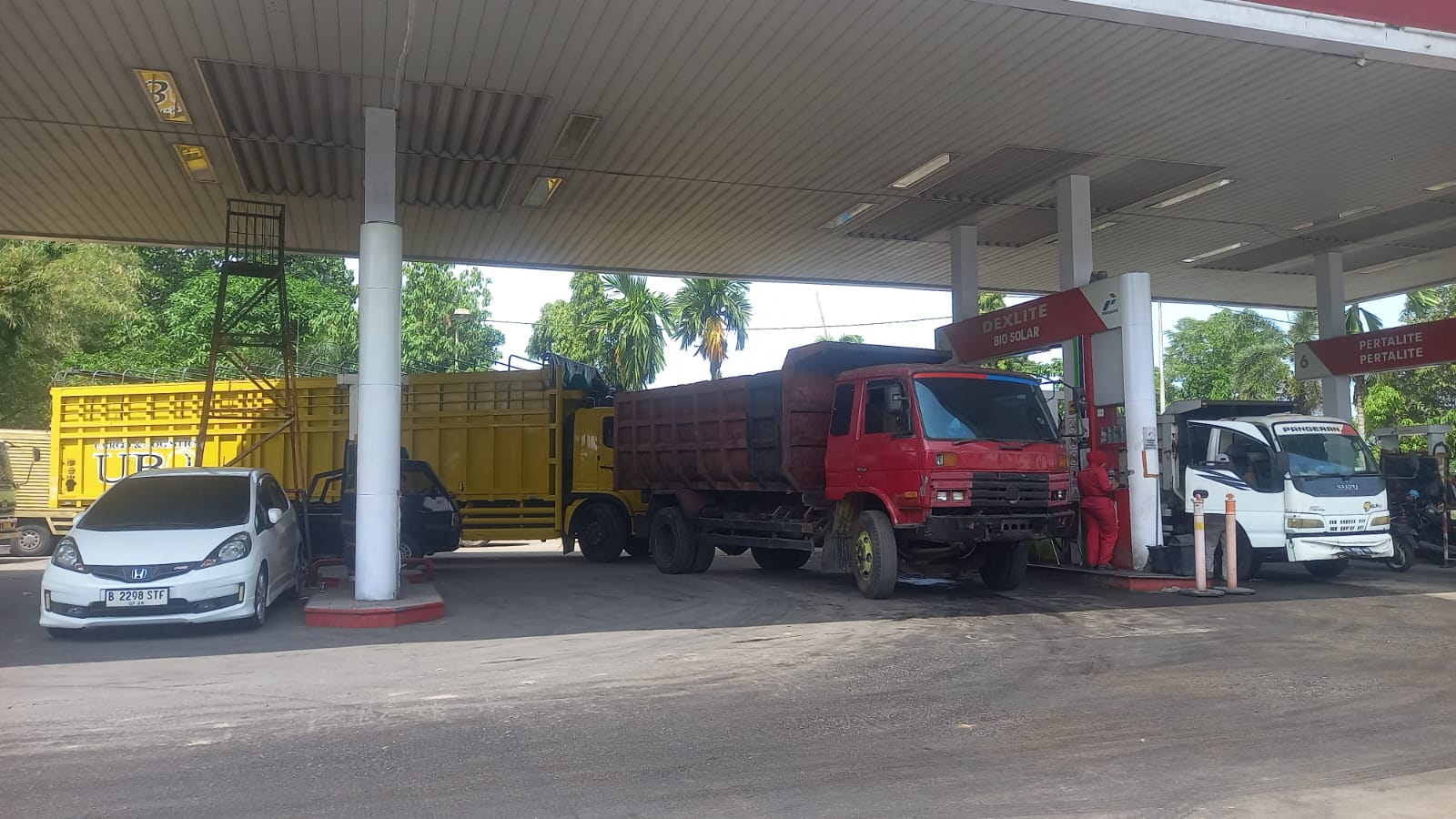 Pertamina Pastikan Stok Biosolar Aman di Tengah Antrean Kendaraan di SPBU Padang