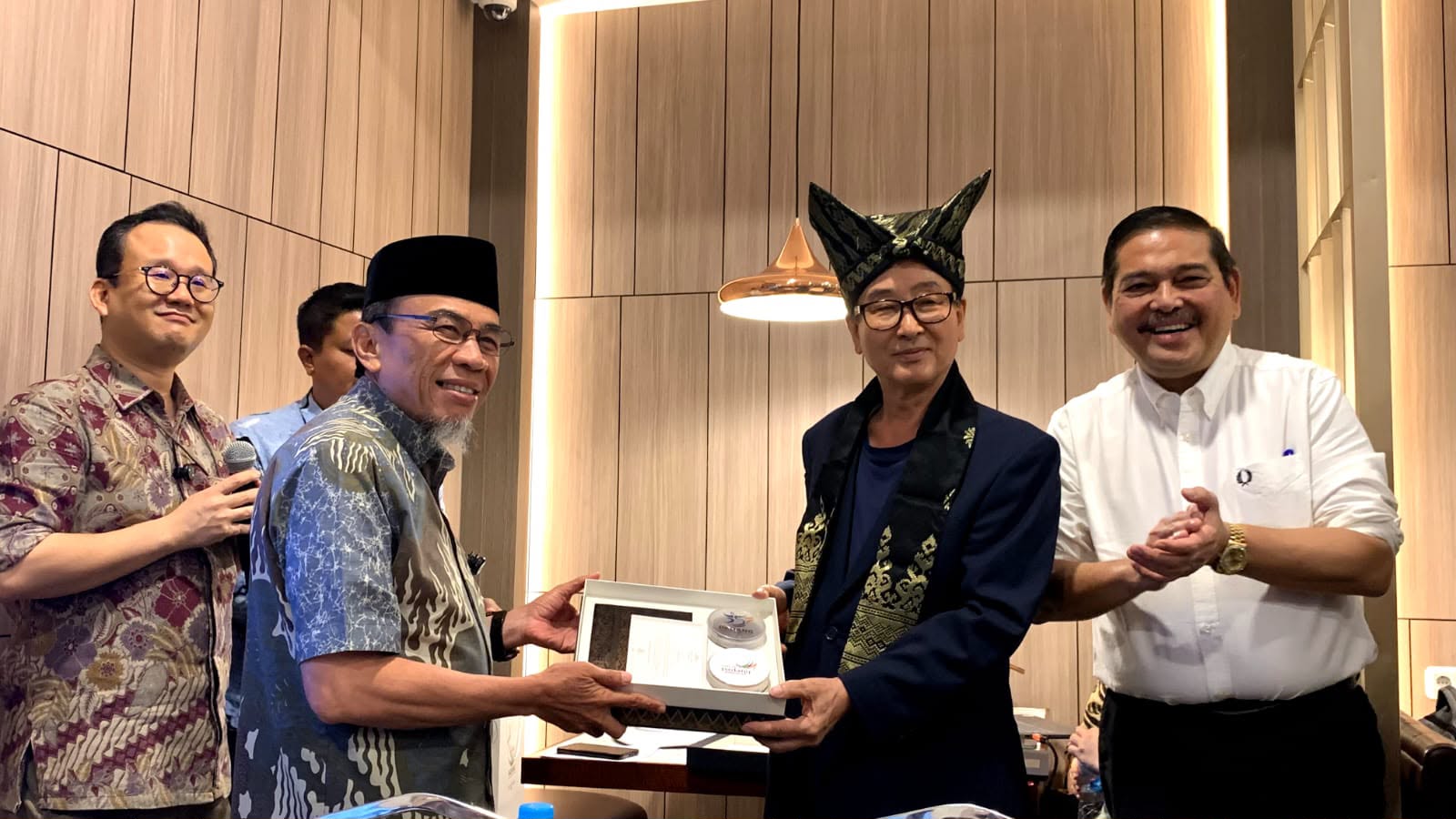 Pemko Padang Jajaki Kerja Sama Pengelolaan TPA Air Dingin dengan Korea Selatan