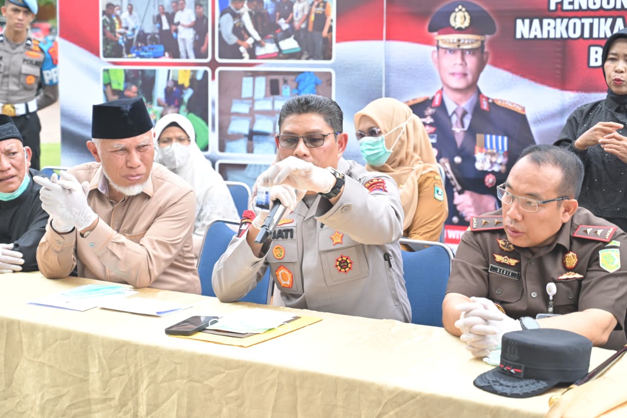 Gubernur Mahyeldi: Pengawasan Narkoba Harus Diperkuat dari Pintu Masuk Sumbar
