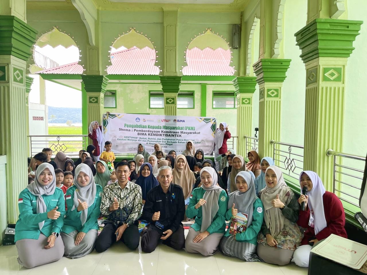 Pulihkan Nagari Muaro Pingai Pascabencana, Tim PKM UM Sumbar dan Upertis Luncurkan Program SENTUHAN