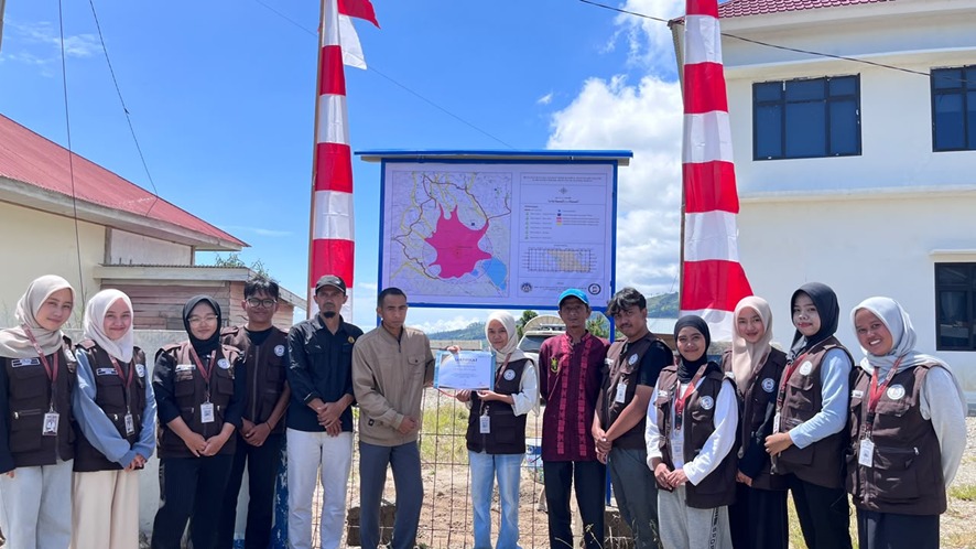 Mahasiswa KKN UNP Petakan Jalur Evakuasi Gunung Talang untuk Warga Batu Bajanjang
