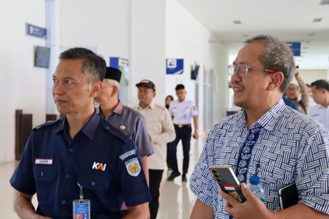 Dukung Wisata Halal, Tim Penilai IMTI Apresiasi Layanan Inklusif dan Ramah Muslim di Stasiun Padang