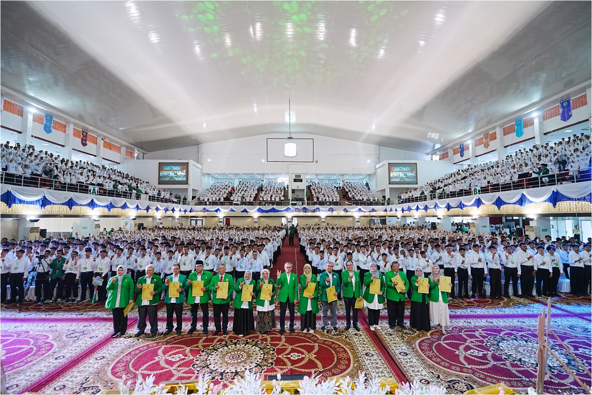 Sambut Mahasiswa Baru, Rektor UNAND Tekankan 7 Pilar Menuju Generasi Unggul