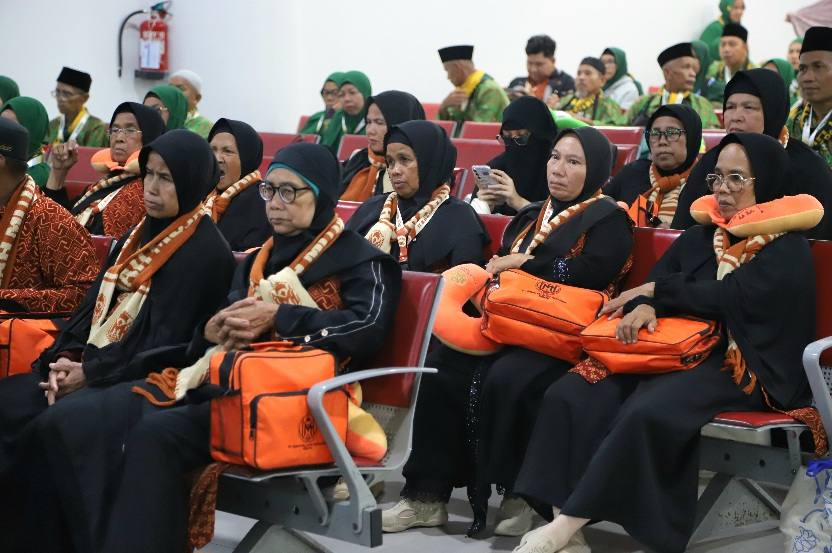 Kemenhaj Sumbar Akan Tindak Tegas Travel Umrah Tak Berizin