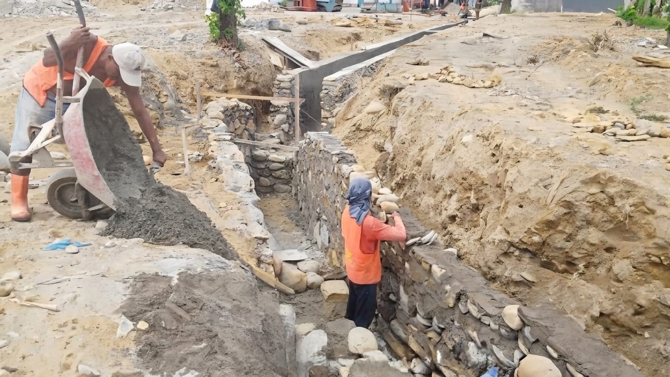 Rehabilitasi Drainase Tabing Banda Gadang, Dinas PUPR Padang Wujudkan Lingkungan Bebas Genangan