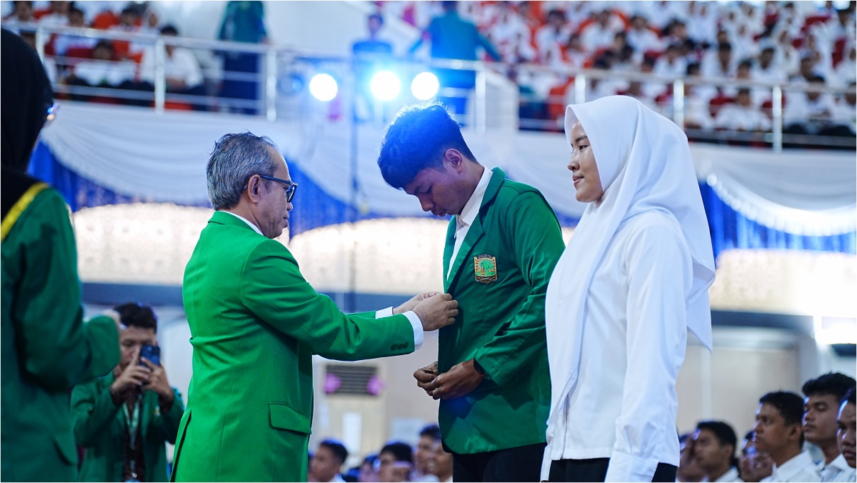 7.602 Maba Ikuti BAKTI UNAND 2026, Rektor: Harus Dijawab dengan Karya dan Kontribusi