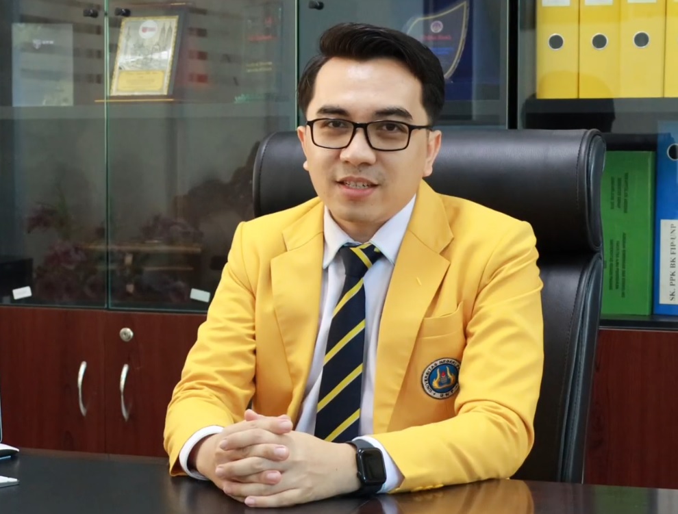 Dosen UNP Ingatkan Flexing Prestasi Anak Bisa Picu Stres Akademik