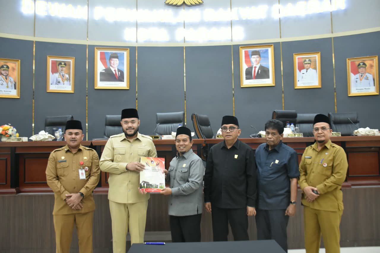 Pemko dan DPRD Padang Setujui Rancangan APBD 2027 Rp2,83 Triliun