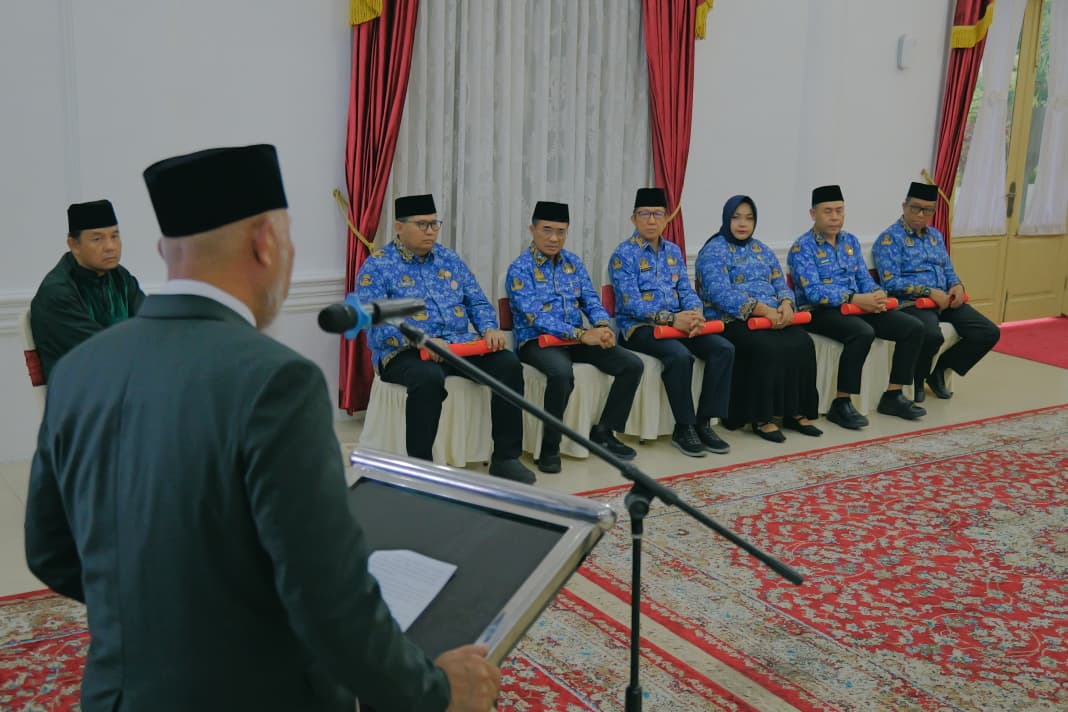 Lantik 6 Pejabat Eselon II, Gubernur Mahyeldi: Jangan Tunggu Persoalan Membesar