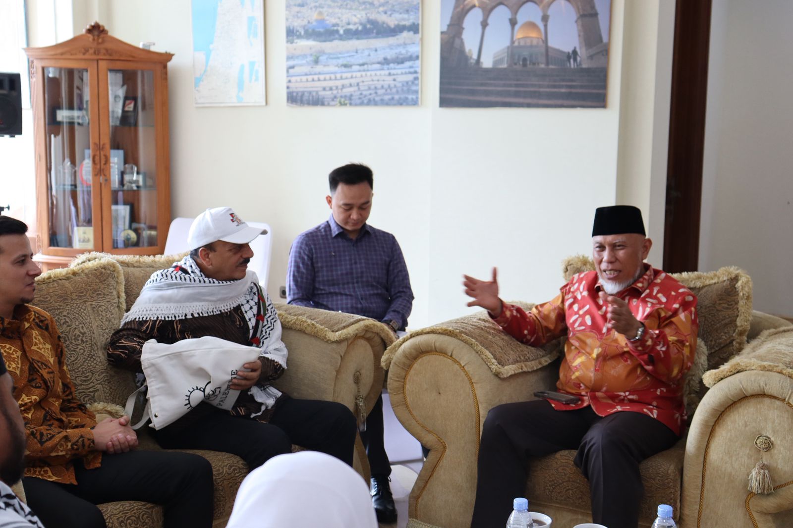 Undang Dubes Al Sattari, Pemprov Sumbar Gelar Palestina Run di Hari Jadi Provinsi