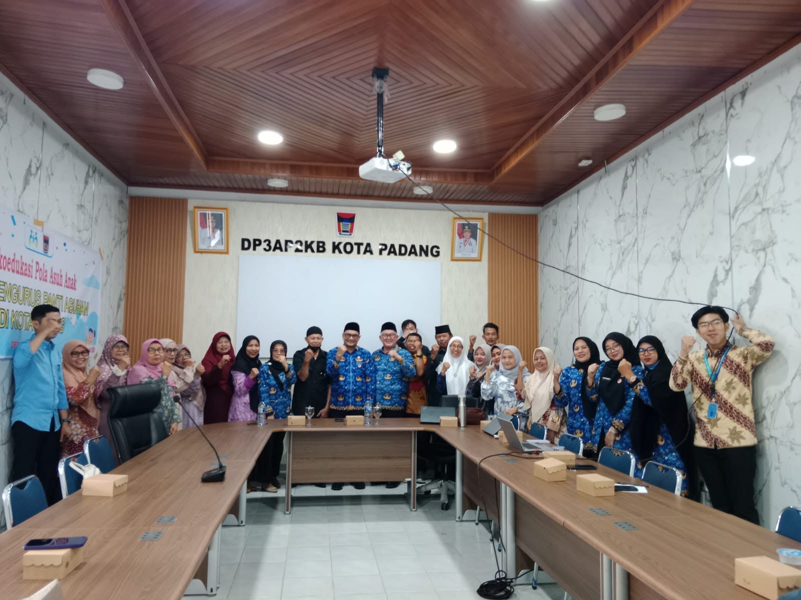 Cegah Kekerasan Anak, Pengurus Panti Asuhan di Padang Dibekali Psikoedukasi