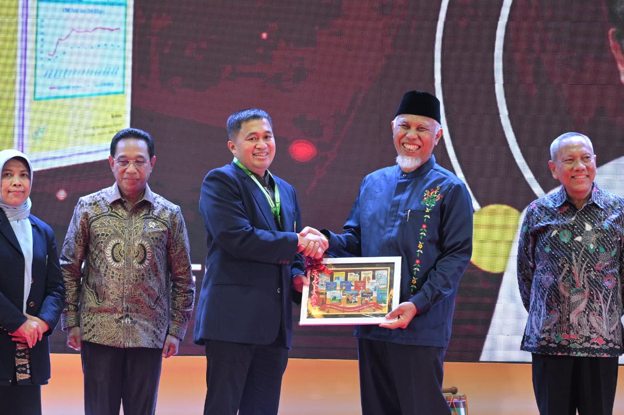 Mahyeldi Minta Kabupaten dan Kota Percepat Pembentukan Nagari Siaga TBC