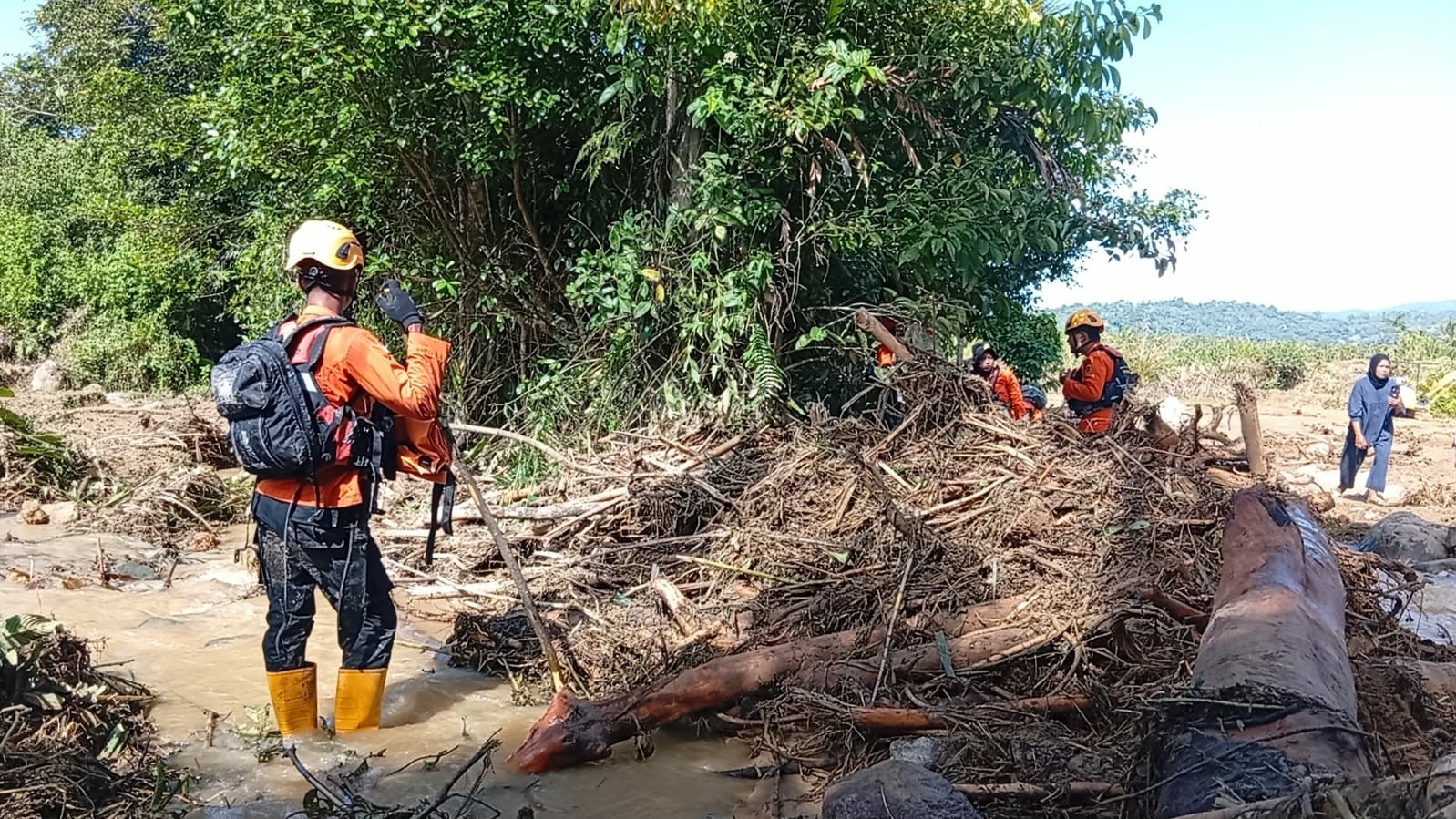 Hari Ketiga Pencarian, Korban Banjir Bandang di Pasaman Belum Ditemukan